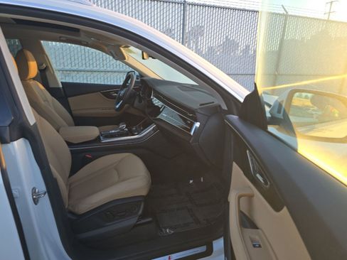 Used 2023 Audi Q8 Premium Plus w/ Premium Plus Package image 10