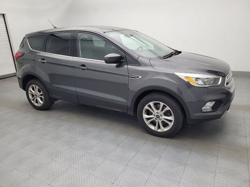 Used 2019 Ford Escape SE image 11