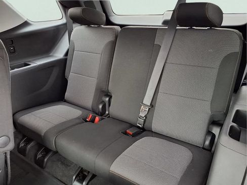 Used 2018 Chevrolet Traverse LT FWD image 22