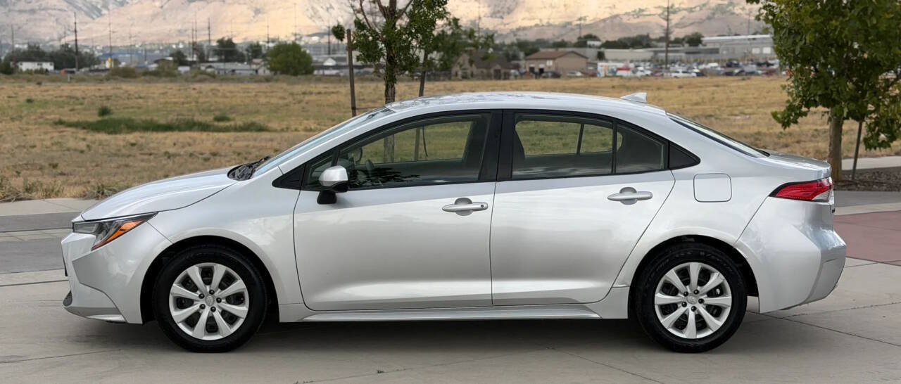 Used 2022 Toyota Corolla LE FWD image 5