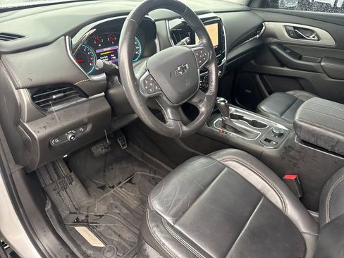 Used 2020 Chevrolet Traverse RS w/ LPO, Floor Liner Package AWD/4WD image 16