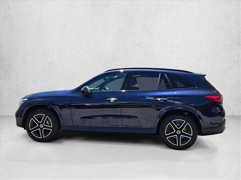 Used 2023 Mercedes-Benz GLC 300 4MATIC image 9