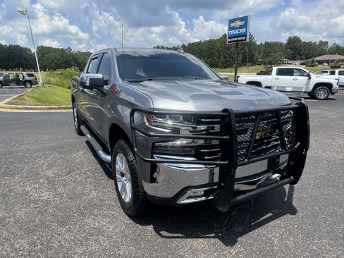 Used 2020 Chevrolet Silverado 1500 LTZ w/ LTZ Premium Package image 5