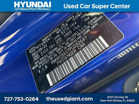 Used 2023 Hyundai Venue Limited image 12
