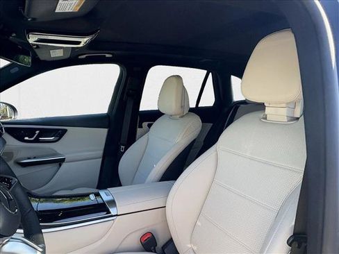 New 2026 Mercedes-Benz GLC 300 image 14