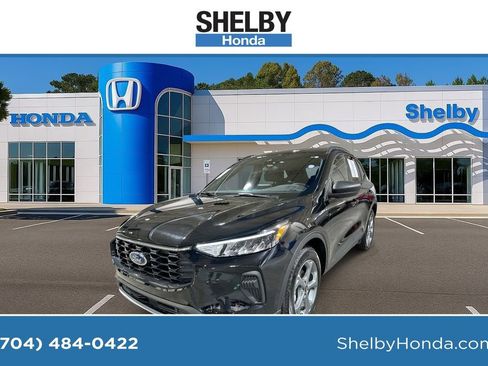 Used 2025 Ford Escape ST-Line image 1