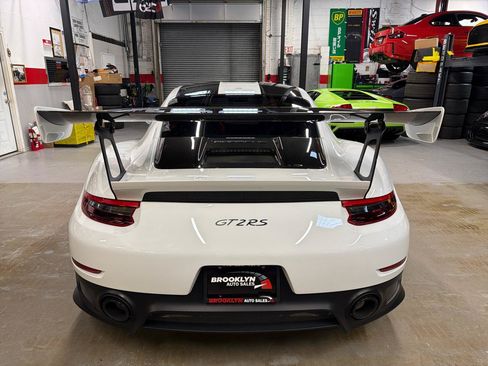 Used 2018 Porsche 911 GT2 RS RWD image 7