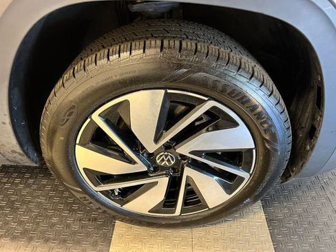 Certified 2024 Volkswagen Atlas SE AWD/4WD image 11