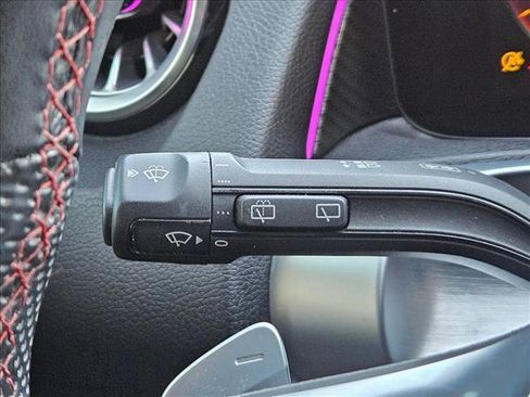 Used 2022 Mercedes-Benz GLB 250 4MATIC image 19