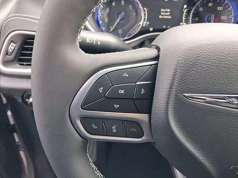 New 2026 Chrysler Pacifica Select FWD image 24