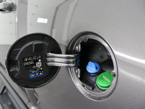 Used 2021 RAM 2500 Big Horn w/ Level B Equipment Group image 33