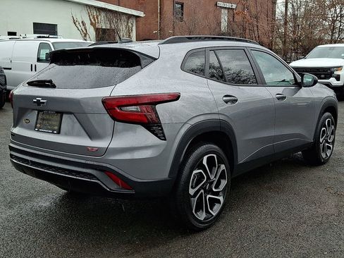 Used 2024 Chevrolet Trax RS w/ Driver Confidence Package image 7