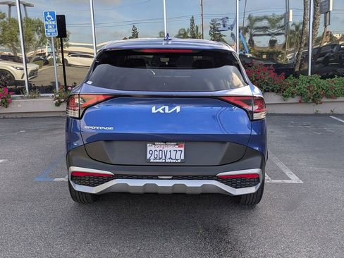 Used 2023 Kia Sportage EX image 17
