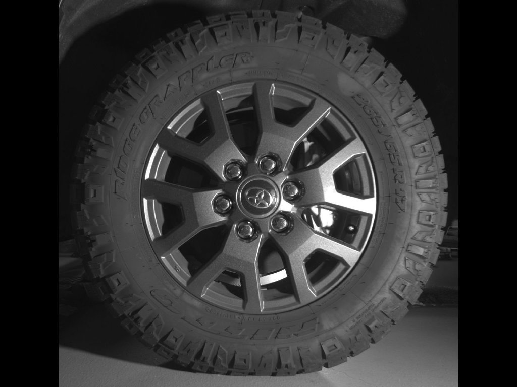Used 2025 Toyota 4Runner SR5 AWD/4WD image 10