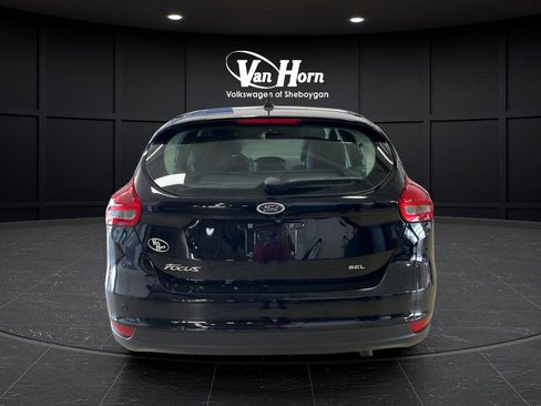 Used 2018 Ford Focus SEL w/ Cold Weather Package FWD image 6