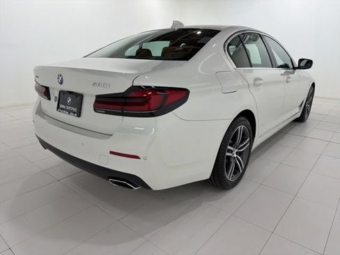 Certified 2023 BMW 530i xDrive w/ Premium Package AWD/4WD image 5