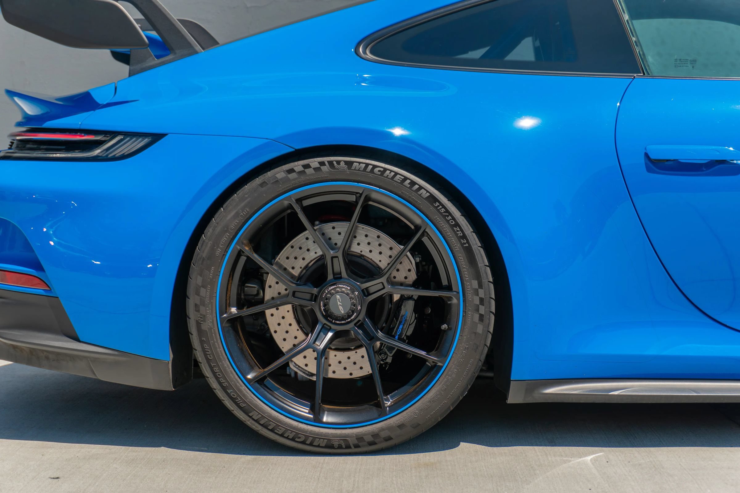 Used 2022 Porsche 911 GT3 RWD image 33