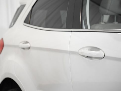 Used 2019 Ford EcoSport Titanium image 19