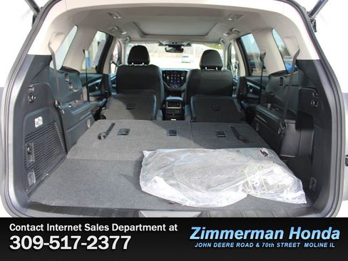 Used 2024 Subaru Ascent Onyx Edition image 7