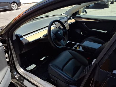 Used 2021 Tesla Model 3 Standard Range Plus RWD image 16