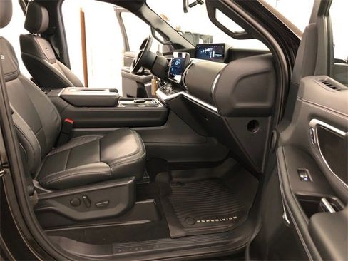 New 2025 Ford Expedition Max Platinum w/ Stealth Appearance Package image 45