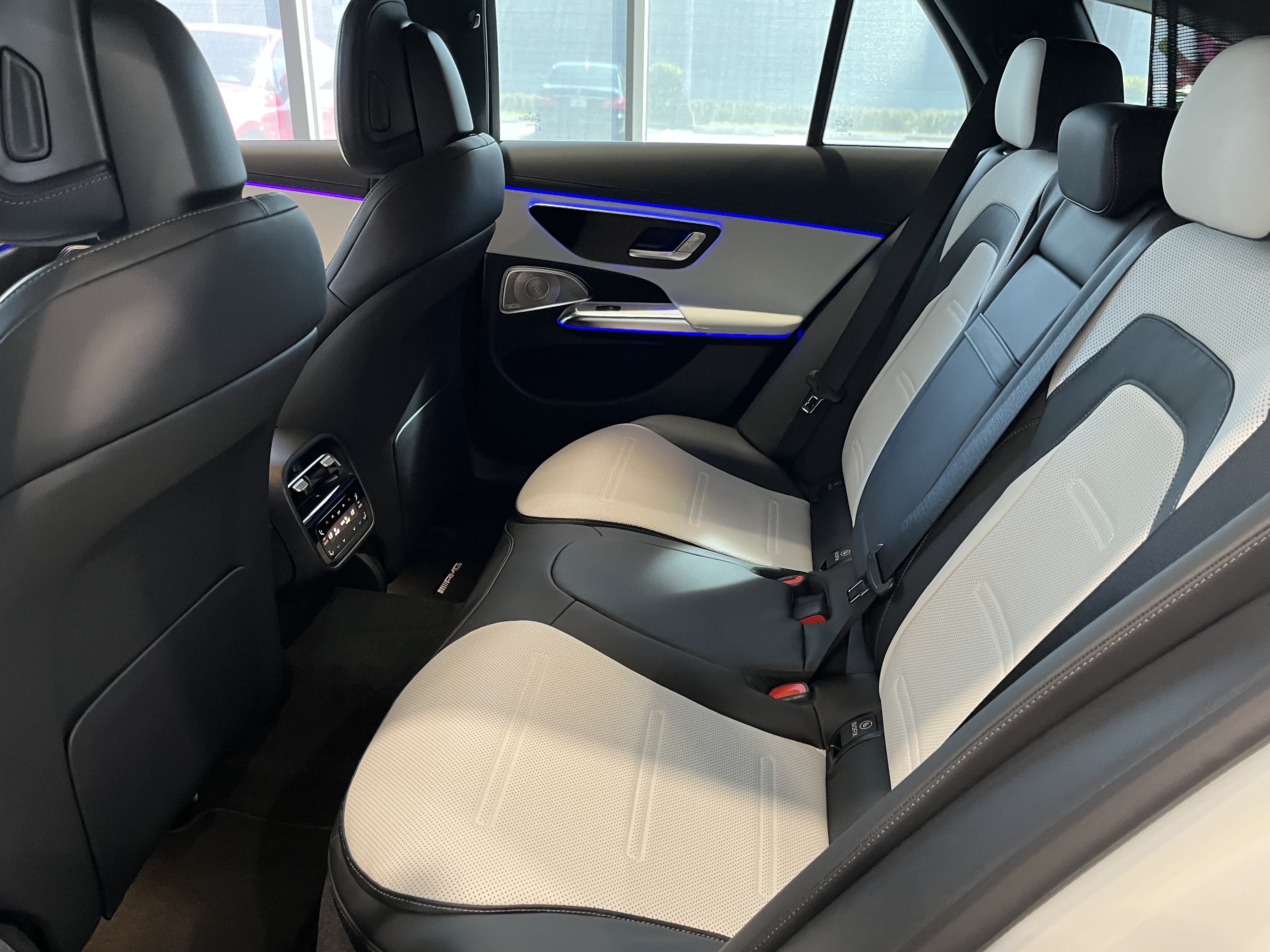 New 2026 Mercedes-Benz E 53 AMG e 4MATIC Wagon image 14