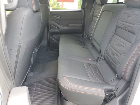 Certified 2023 Nissan Frontier PRO-4X w/ Tow Package AWD/4WD image 11
