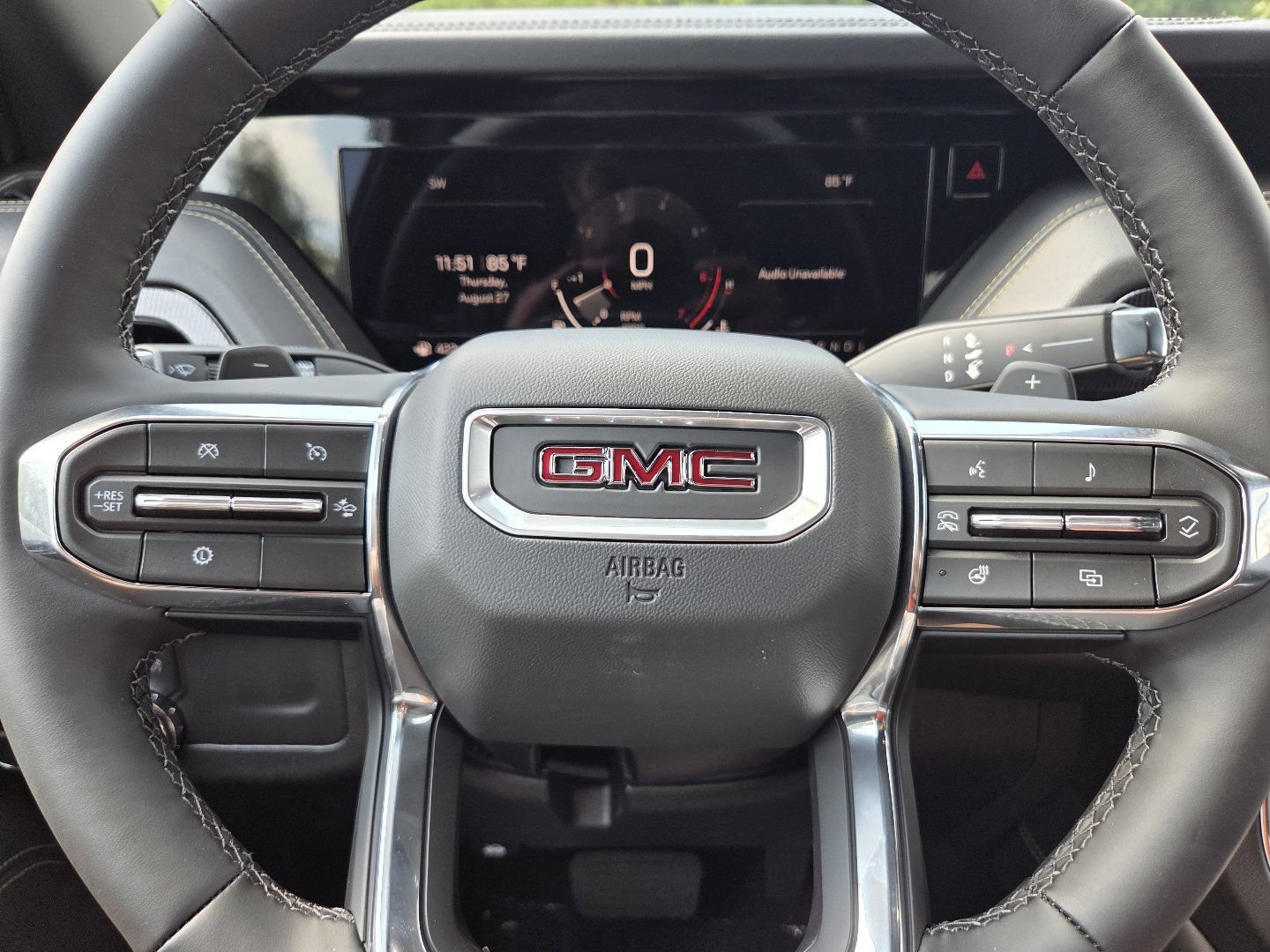 New 2026 GMC Yukon XL Elevation AWD/4WD image 32