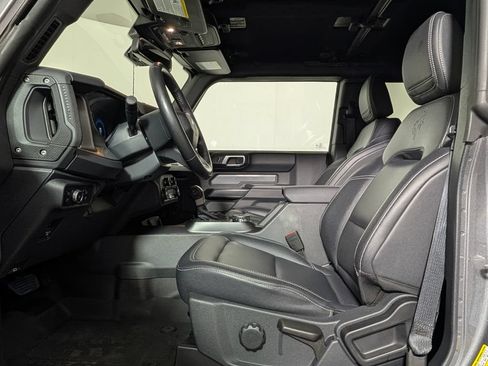 Certified 2025 Ford Bronco Badlands AWD/4WD image 11