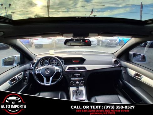 Used 2013 Mercedes-Benz C 300 Sport image 20