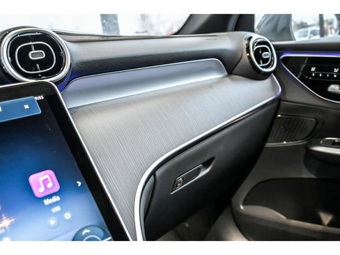 New 2026 Mercedes-Benz GLC 300 4MATIC image 18