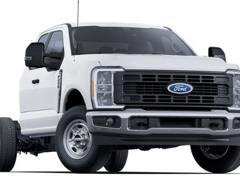 New 2025 Ford F250 XL w/ XL Chrome Package image 26