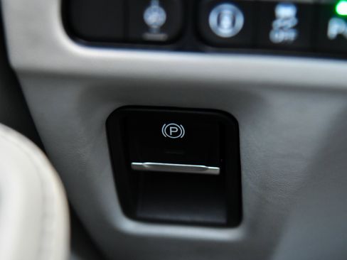 Used 2022 Acura MDX w/ Technology Package FWD image 37