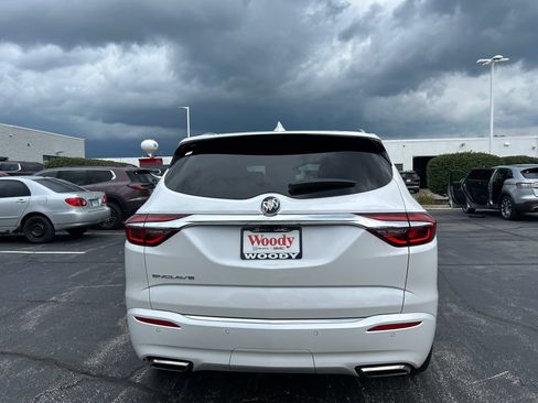 Certified 2020 Buick Enclave Avenir w/ Avenir Technology Package FWD image 9