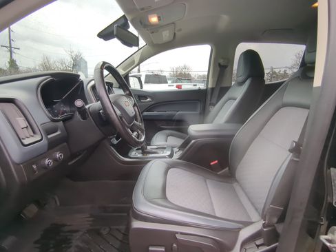 Used 2020 Chevrolet Colorado Z71 w/ Z71 Midnight Edition image 13