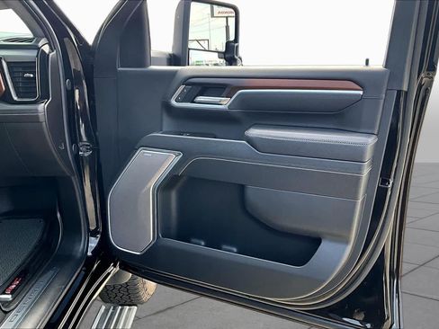 Used 2025 GMC Sierra 2500 Denali w/ Denali Reserve Package AWD/4WD image 23