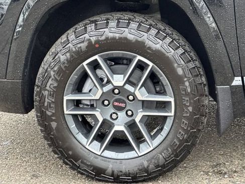 New 2026 GMC Terrain AT4 w/ Convenience Package III image 32