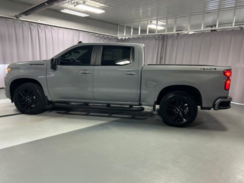 Used 2024 Chevrolet Silverado 1500 RST w/ Dark Appearance Package AWD/4WD image 4