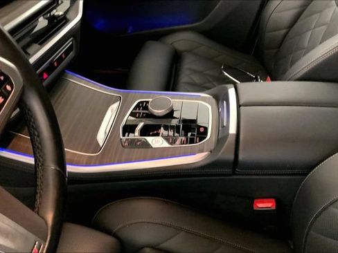 Used 2024 BMW X5 sDrive40i w/ M Sport Package RWD image 8