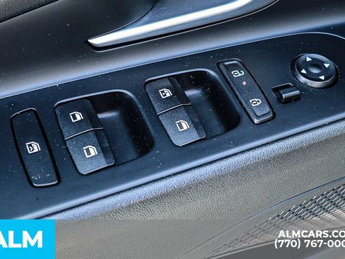 Used 2024 Hyundai Elantra Limited FWD image 45