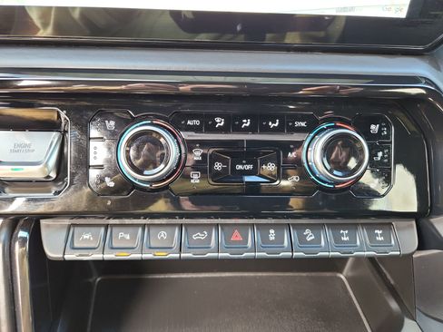 Used 2023 GMC Sierra 1500 AT4X image 17