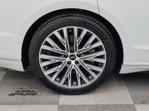 Used 2021 Audi A8 L 3.0T w/ Executive Plus Package image 19