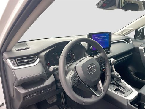 Used 2025 Toyota RAV4 XLE Premium image 11