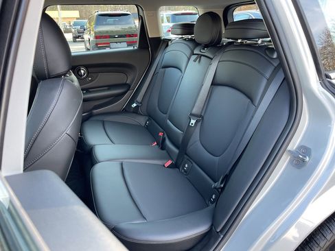 Used 2020 MINI Cooper Clubman S w/ Premium Package image 24