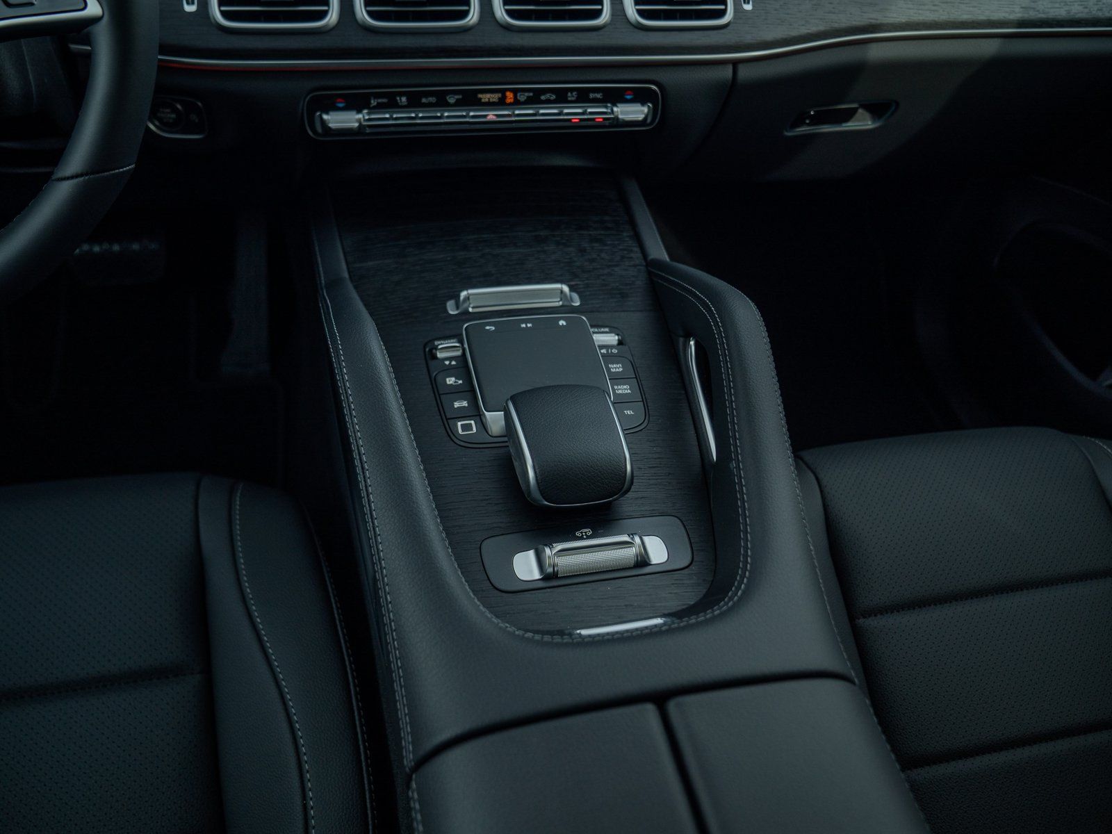 Certified 2026 Mercedes-Benz GLS 450 4MATIC image 26