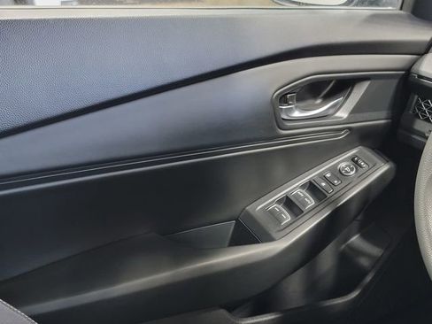 Certified 2023 Honda Accord EX image 22