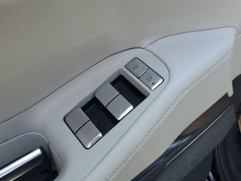 New 2026 Lincoln Navigator L Reserve AWD/4WD image 10