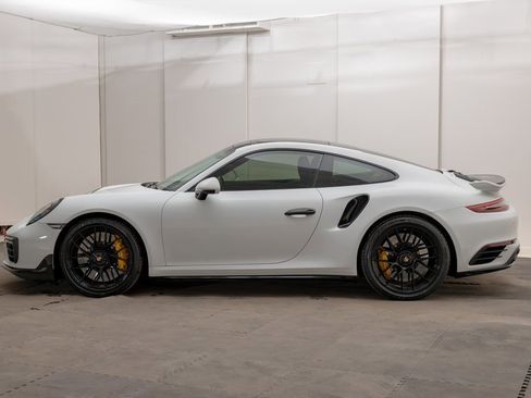 Used 2019 Porsche 911 Turbo S image 2