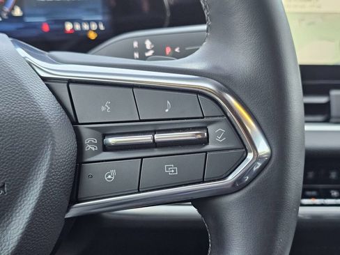Used 2026 Chevrolet Equinox LT FWD image 26