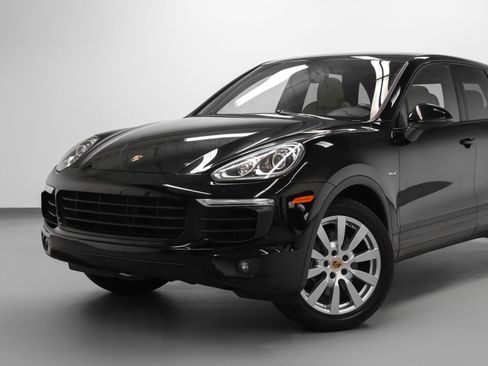 Certified 2015 Porsche Cayenne Diesel AWD/4WD image 7